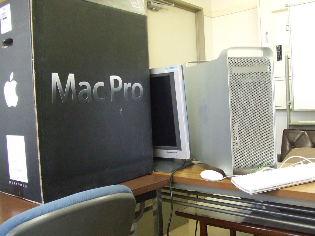 Mac と巨大ディスプレイ
